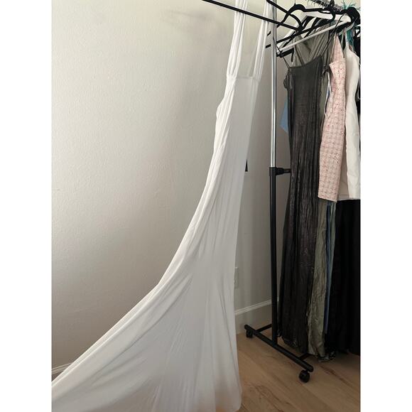 Norma Kamali Halter Fishtail Gown in Snow White - Picture 10 of 12